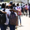 Mochilas pesadas na infância podem acarretar problemas na fase adulta